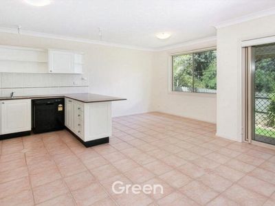 1 / 36 Mobbs Ln, Epping
