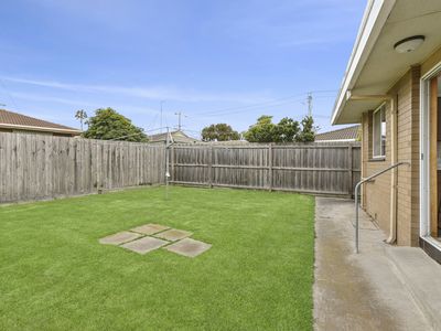 98 Kensington Road, Leopold