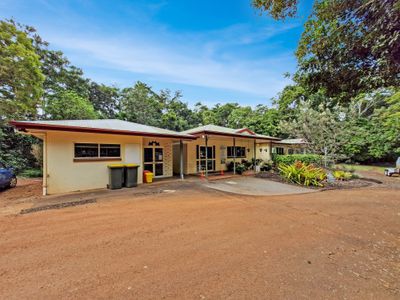 1 Tolga Road , Atherton