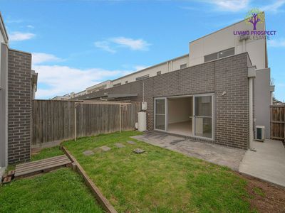 1 Grantham Walk, Williams Landing