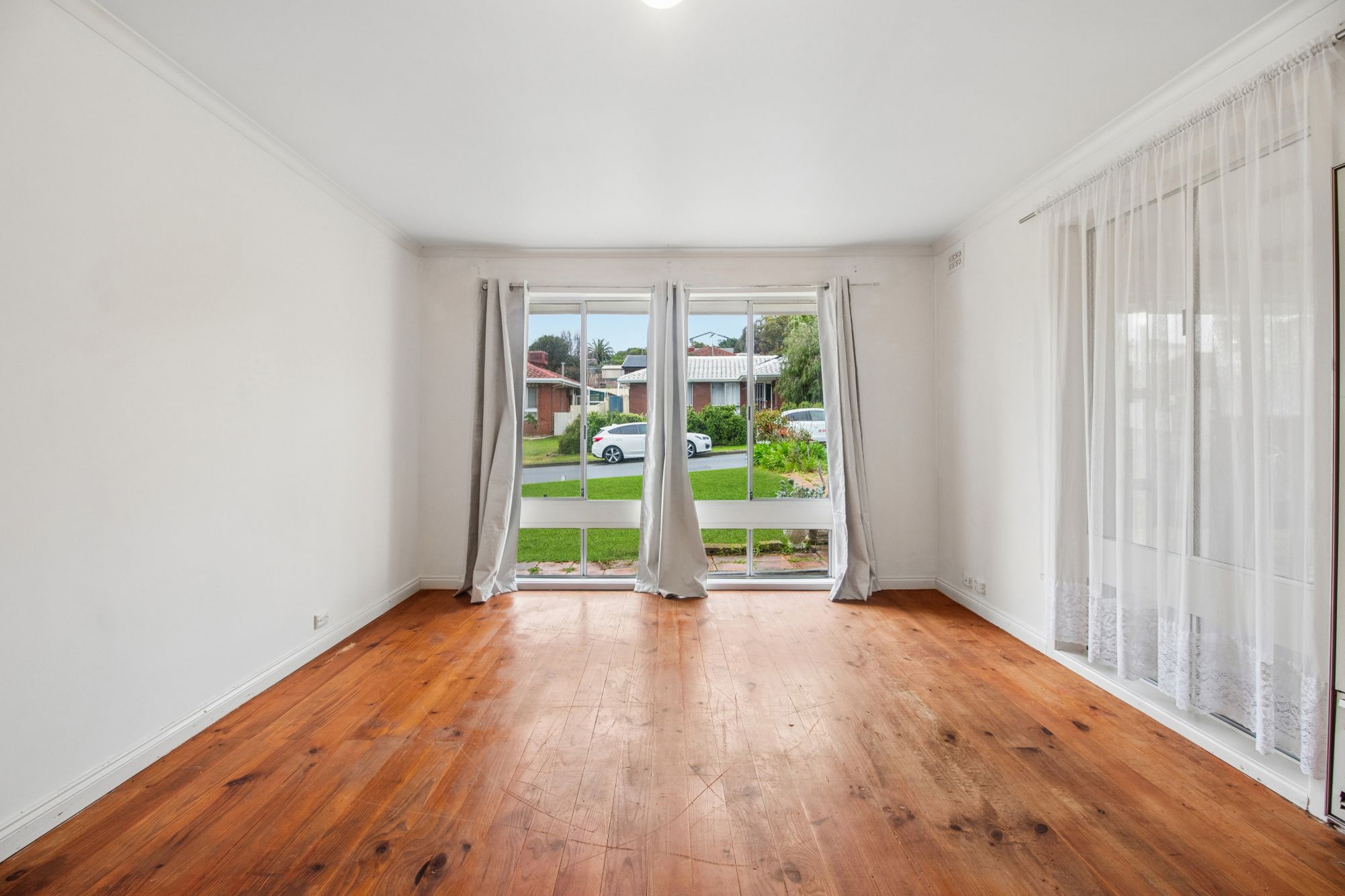 5 Sovereign Street, Hallett Cove