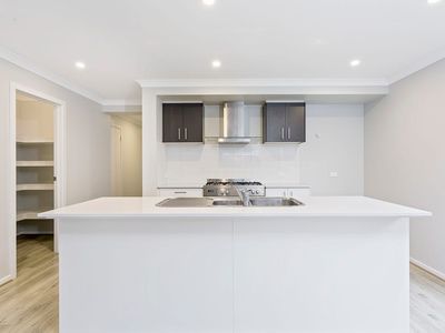 5 Mansfield Drive , Werribee