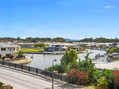 3208 / 25-31 East Quay Drive, Biggera Waters