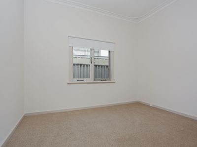 35 Boulder Avenue , Ascot