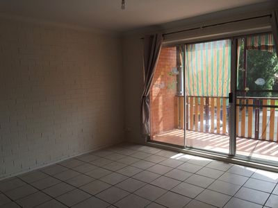 2 / 72 Central Avenue, Oak Flats