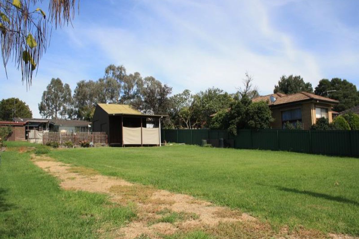 12 Cricket Street, Mansfield