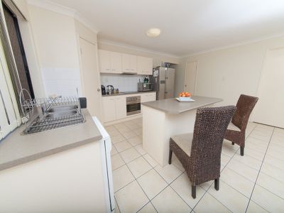 21 Katrina Way, Raceview