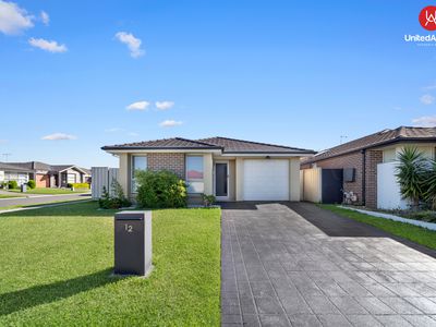 12 Gorgon Avenue, Elizabeth Hills