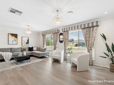 4 Kensington Crescent, Altona Meadows