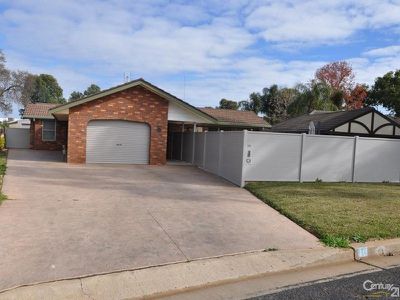 10  Osborne Place, Dubbo