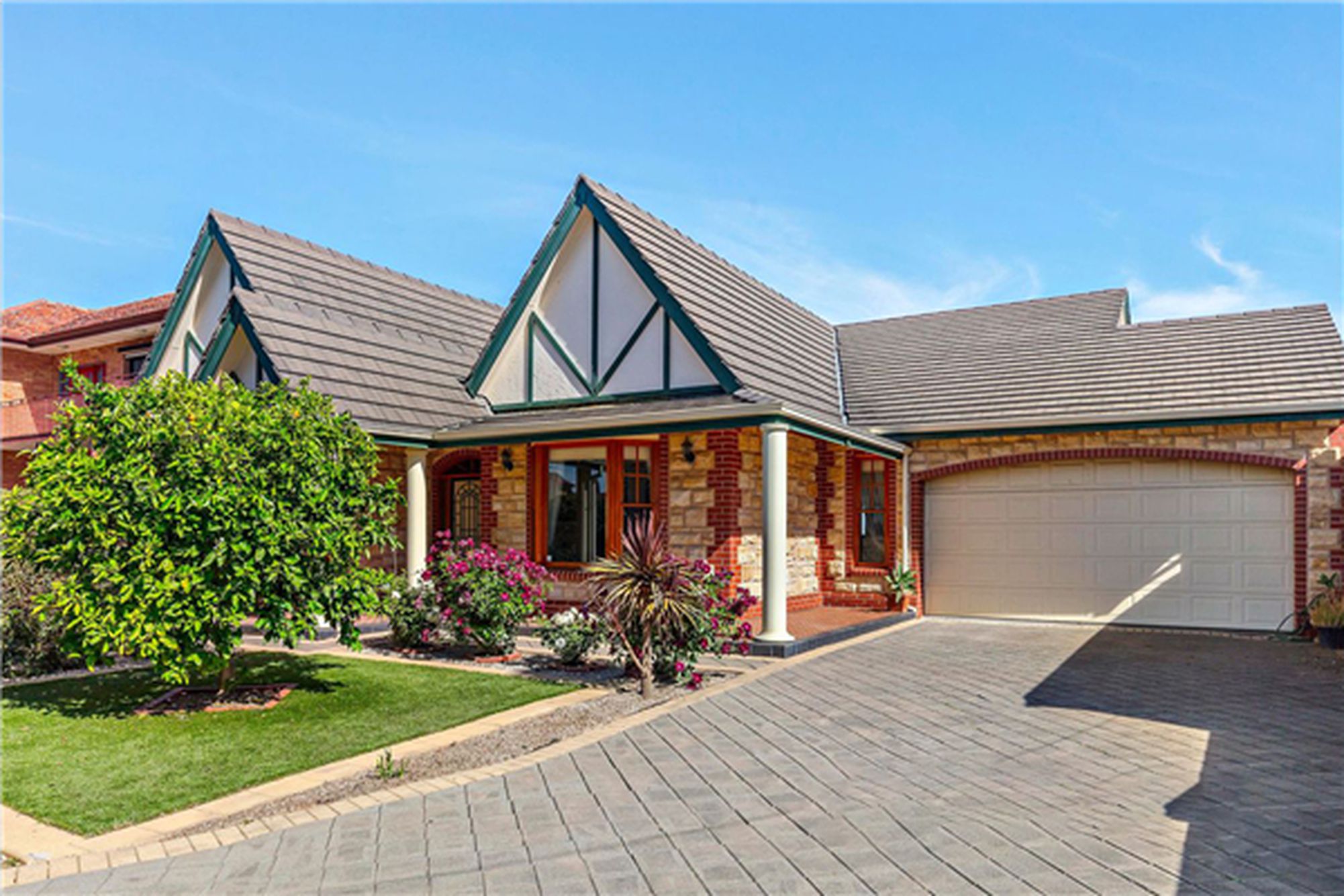 52 Reid Avenue, Tranmere