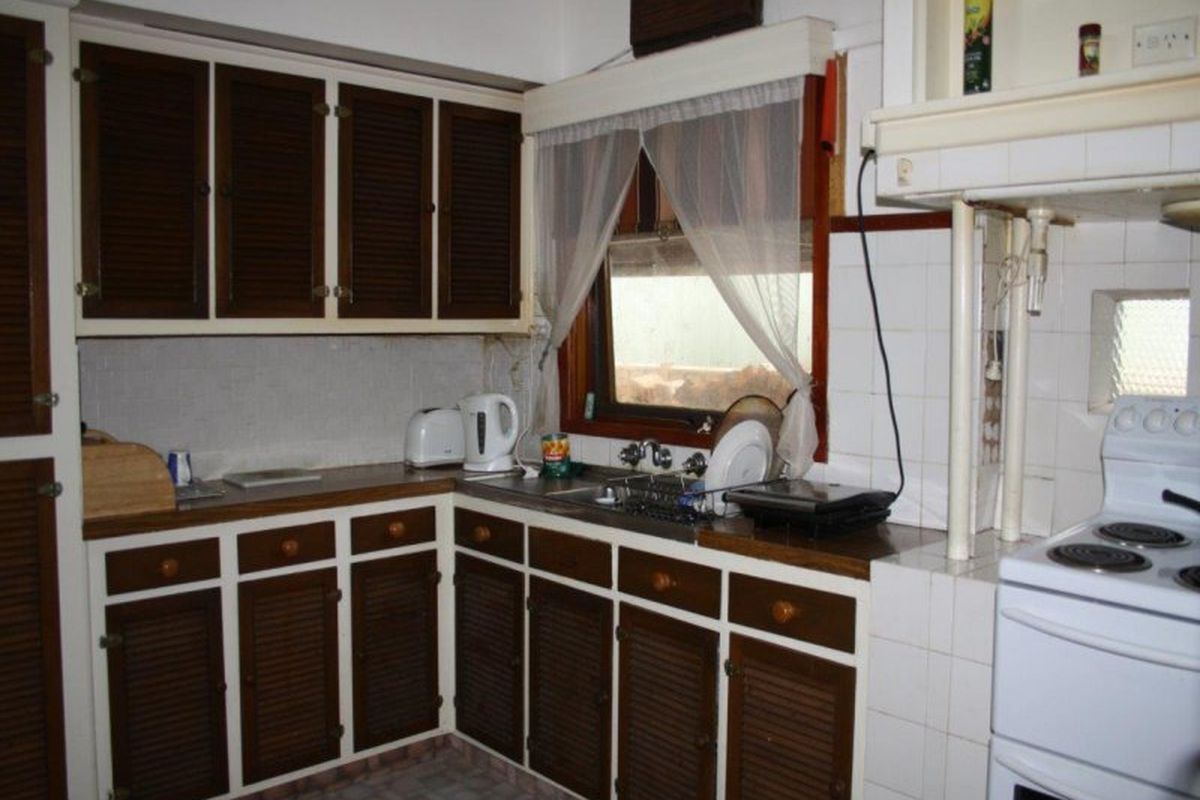 2 Finlason Street, Mansfield