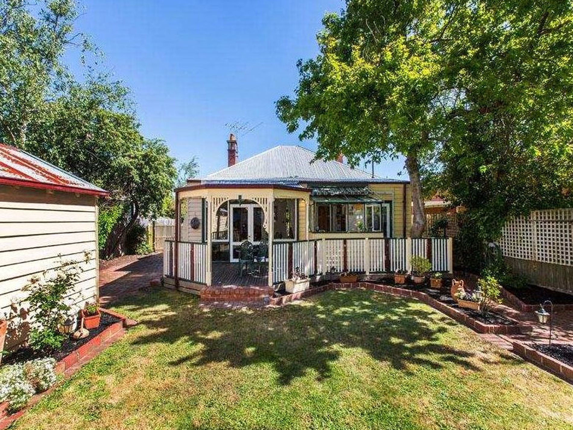 14 Beena Avenue, Carnegie