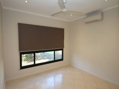 2 Loy Place, Rosebery