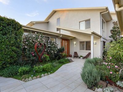2 Cypress Court, Minyama