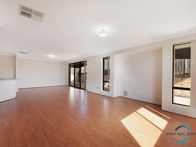 15 Newington Pass, Ellenbrook