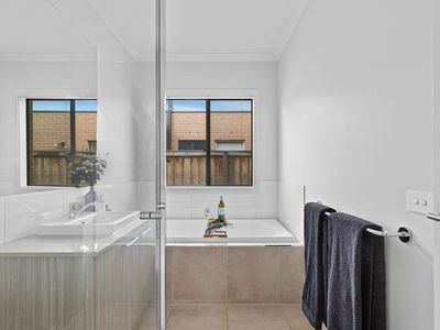 5 Fudge Street, Manor Lakes