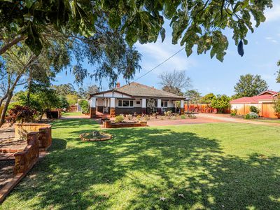 17 Shadwell Court, Caversham