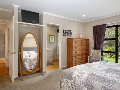 12 Papawai Grove, Waikanae