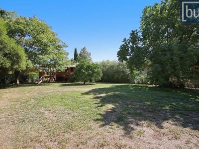 715 Young St, Albury