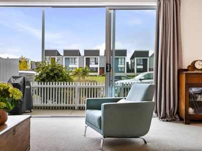 11 Rangihina Road, Hobsonville