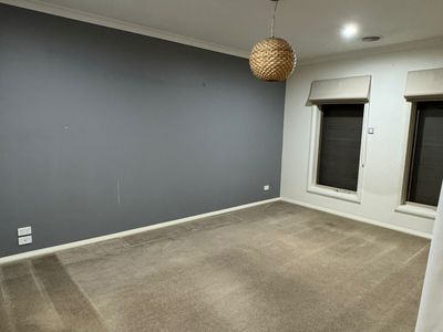 8 Camphora Street, Tarneit