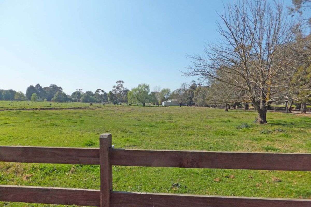 620 Henderson Road, Tongala