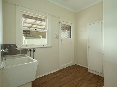112 Tourist Road, Rangeville