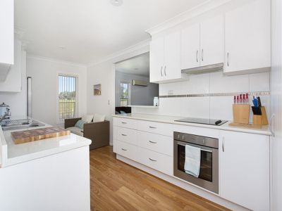 2 Culgoa Crescent, Koonawarra