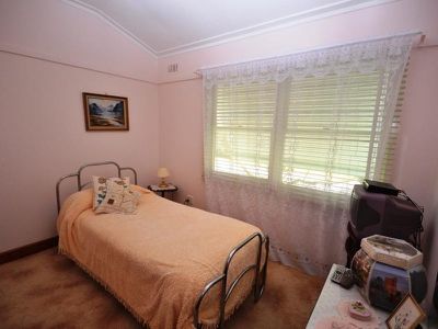 16 Beauty Avenue, Mount Beauty