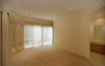 16 Evergold Close, Narre Warren South