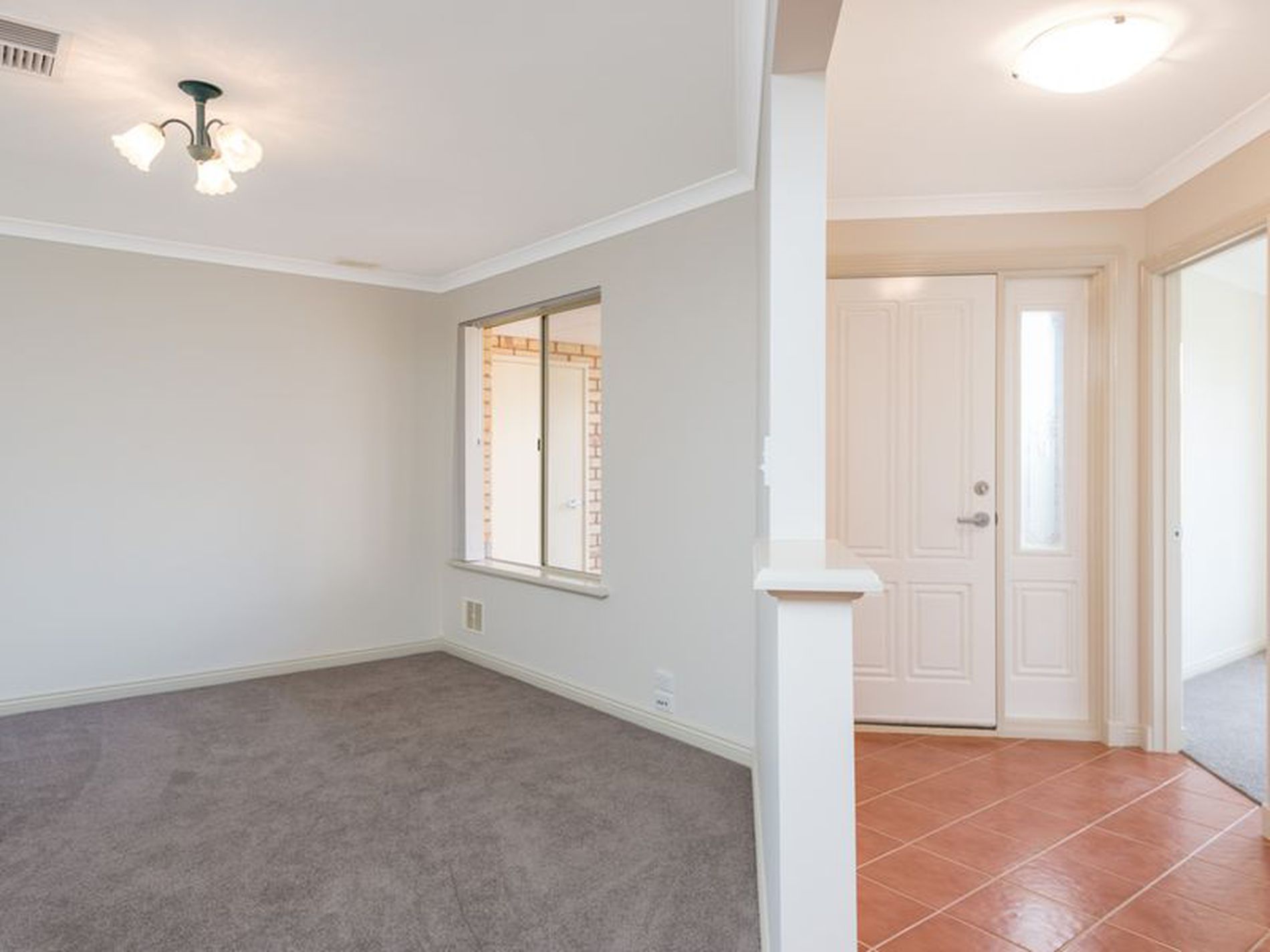 25 Longmore Parade, Broadwood