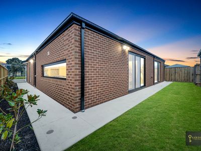 43 Palm Circuit, Beveridge