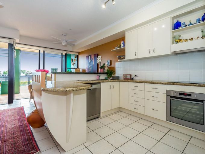 5 / 57 River Esplanade, Mooloolaba