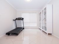 6 Hampton Close, Carindale