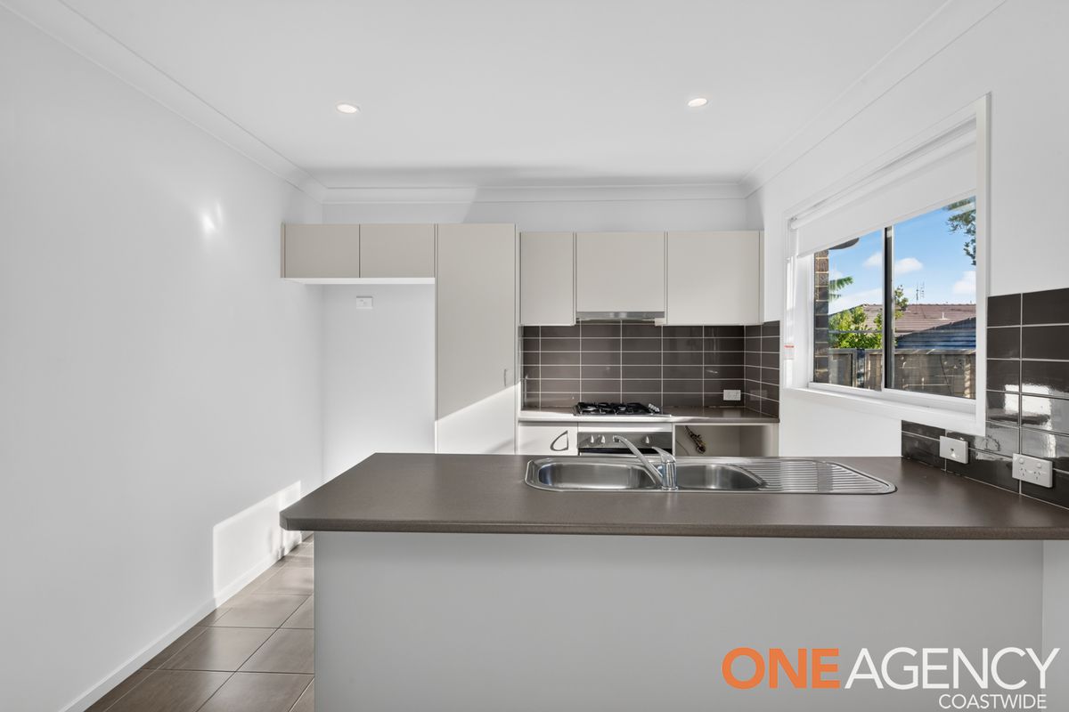 70 Nigella Circuit, Hamlyn Terrace