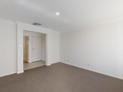 59 Champagne Drive, Dubbo