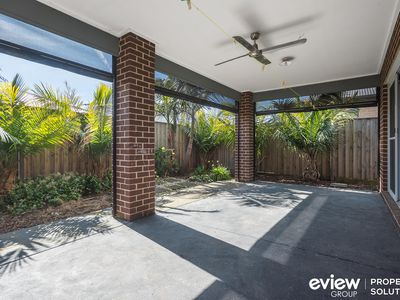 59 Linden Tree Way, Cranbourne North