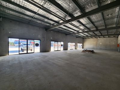 1-4 / 158 Main Street, Kawungan