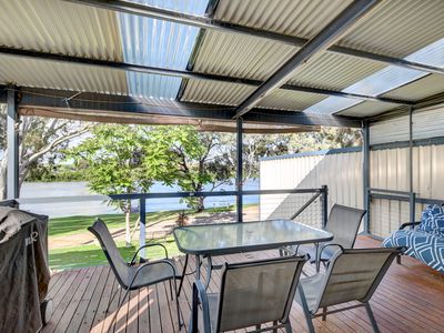 15 Mathews Circuit, Woodlane