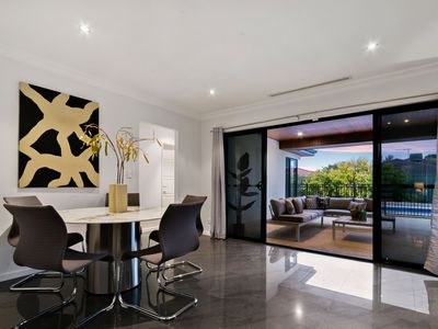 26 Simmonds Parade, Winthrop