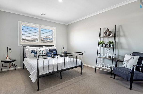 38 Greenvale Gardens Boulevard, Greenvale