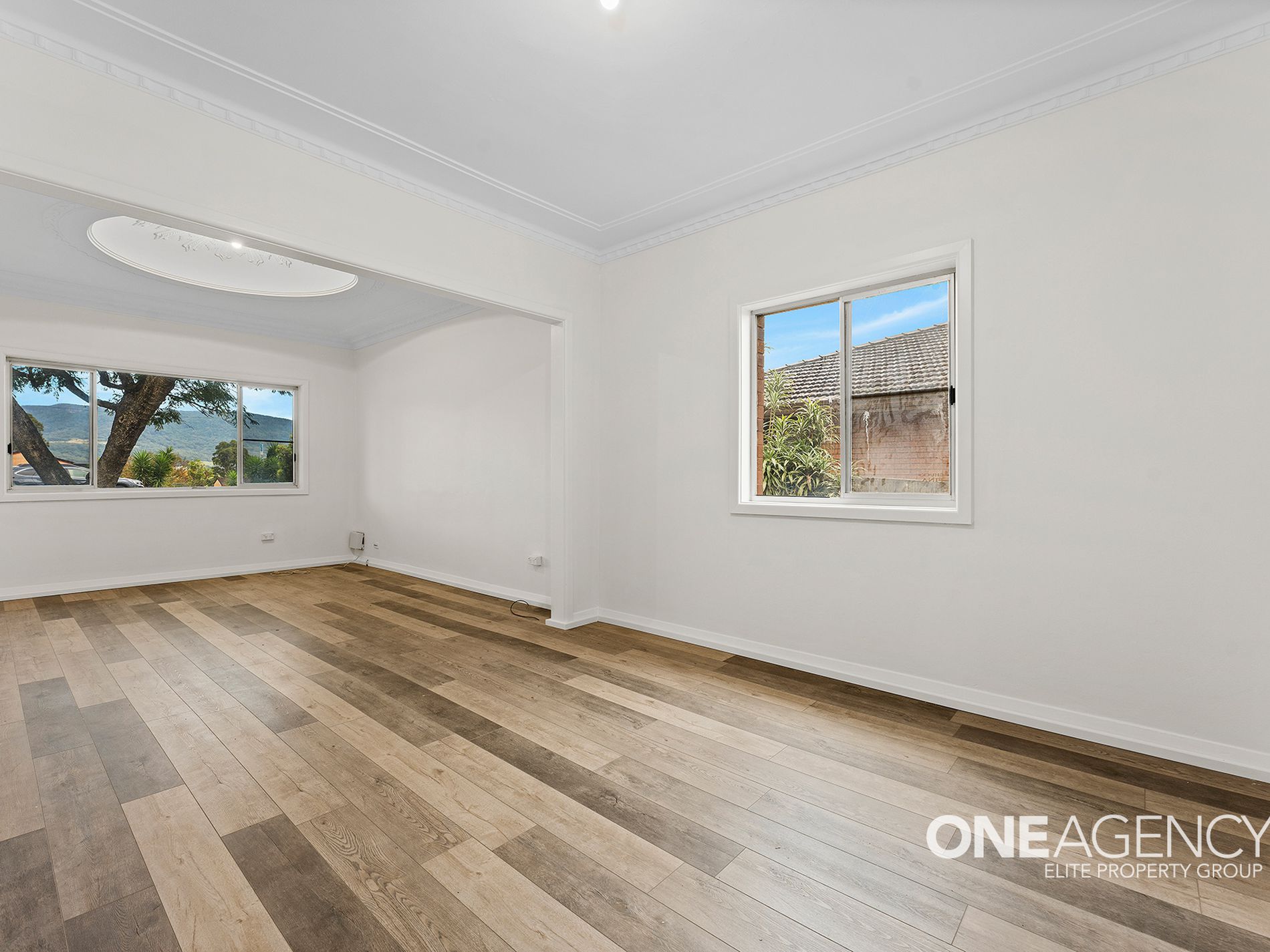 307 Princes Highway, Dapto
