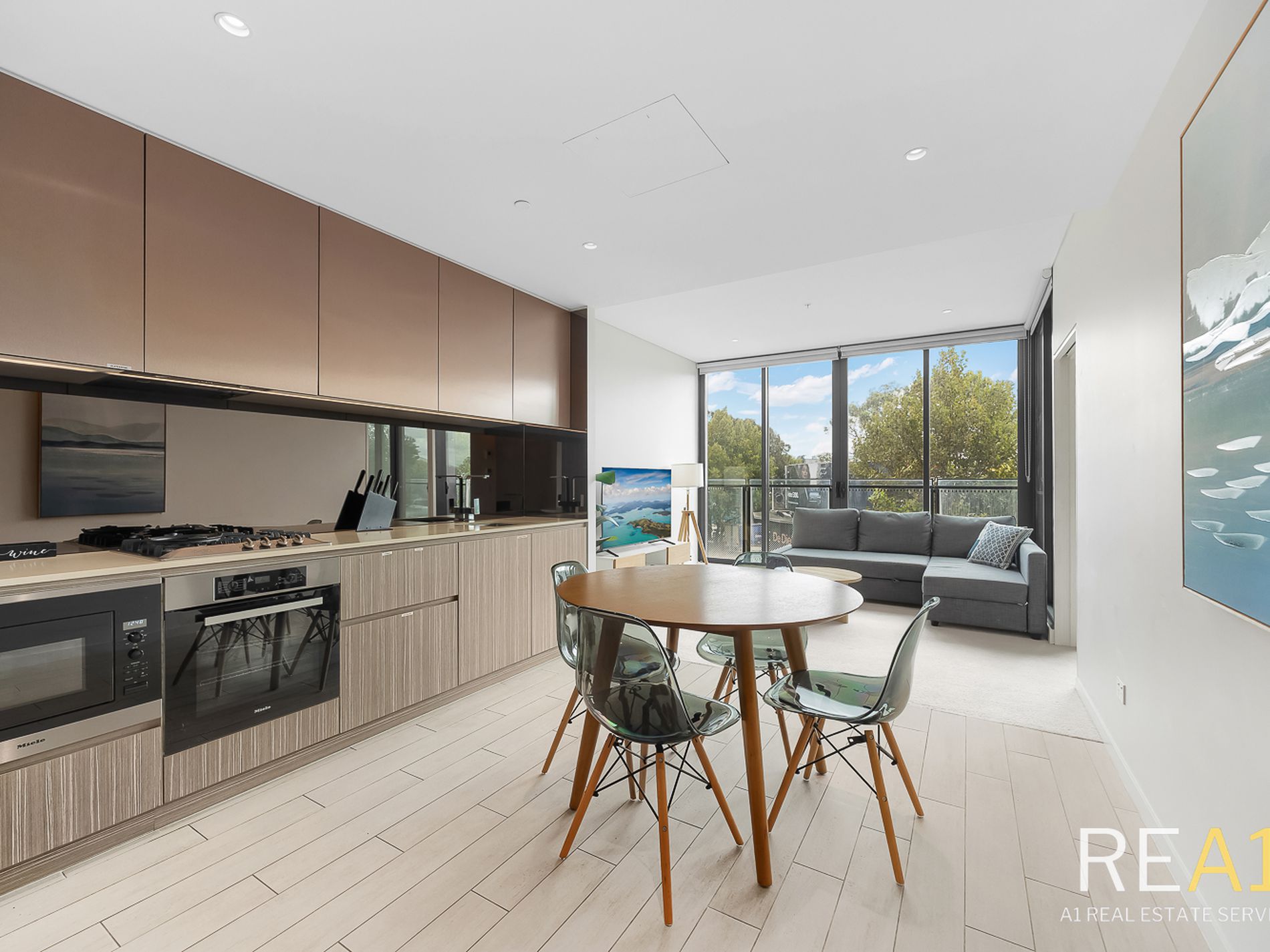 222 / 303 Botany Road, Zetland