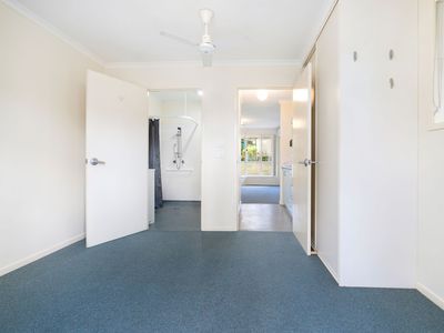 12 / 2 HANLON COURT, West Wodonga