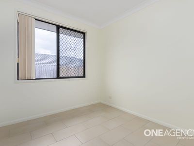 12 Admiral Crescent, Springfield Lakes