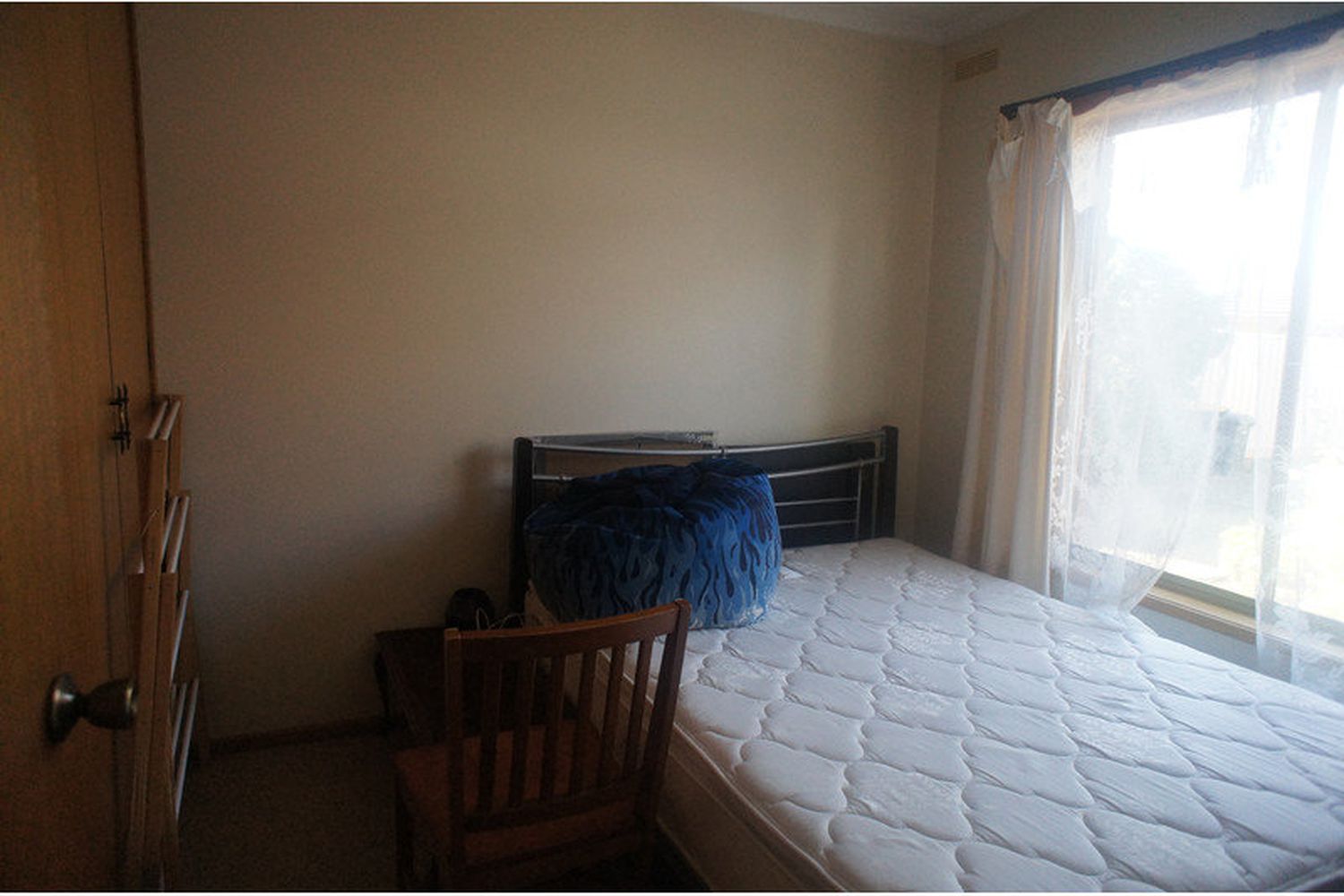 1 / 17 Pynsent Street, Horsham