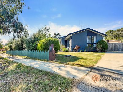 137 Chuculba Crescent, Giralang