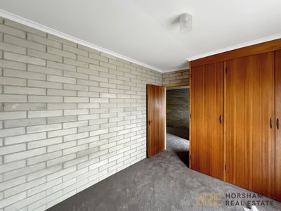 1 / 25 Carter Street, Horsham