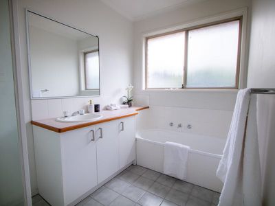 2 / 3 Heany Street, Mount Waverley